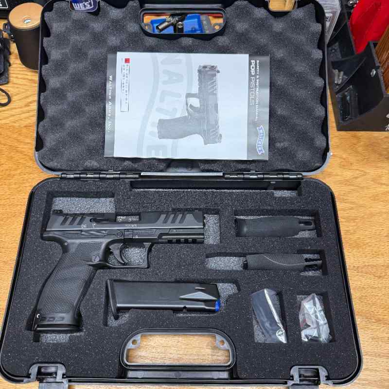 New Walther PDP 9mm two 18 rd mags